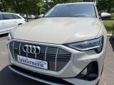 Audi e-tron | 75383