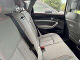 Audi e-tron | 76001