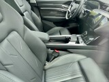 Audi e-tron | 76802