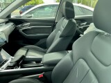 Audi e-tron | 76808