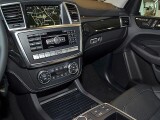 Mercedes-Benz ML | 6727