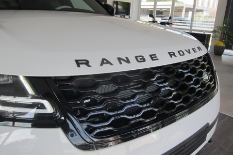Land Rover Range Rover Velar 3.0d  SE "BLACK 300 PS"