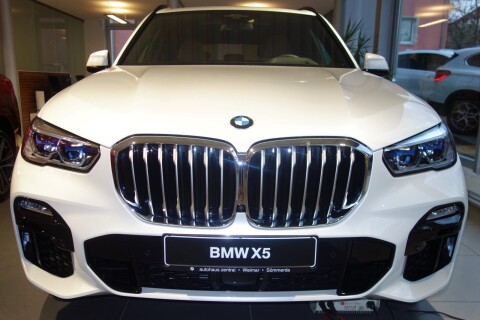 BMW X5 xDrive 30d M-Paket LED