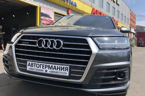 Audi Q7 3.0TDI Matrix S-Line 7местный