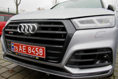 Audi SQ5 Quattro 3.0TDI 347PS Carbon LED Matrix Black-Paket