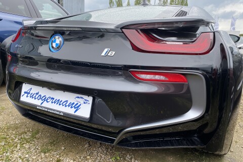 BMW i8 Coupe 374PS Laser