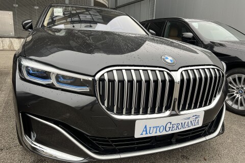 BMW 750i xDrive 530PS Laser