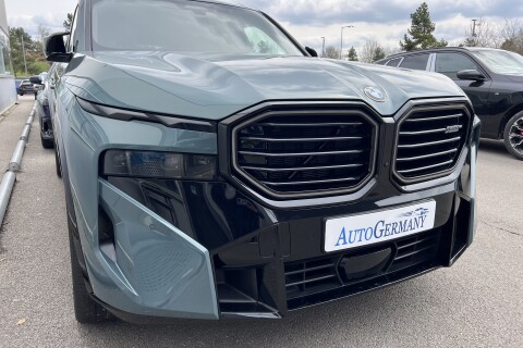 BMW XM 4.4 Hybrid 653PS B&W Paket-Black Exclusive