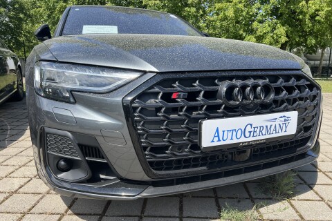 Audi S8 Quattro 4.0TFSI 571PS HD-Matrix Individual