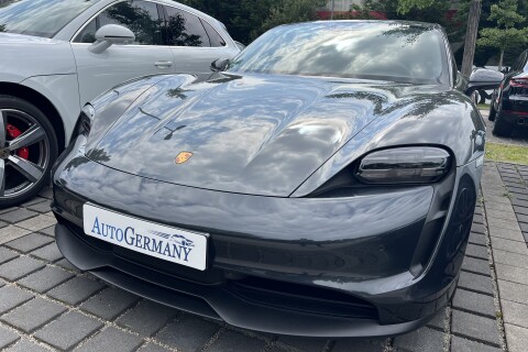Porsche Taycan 4S LED-Matrix 598PS 