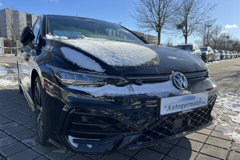VW Golf 8 R-Line 1.5eTSI DSG Black-Paket IQ-Licht